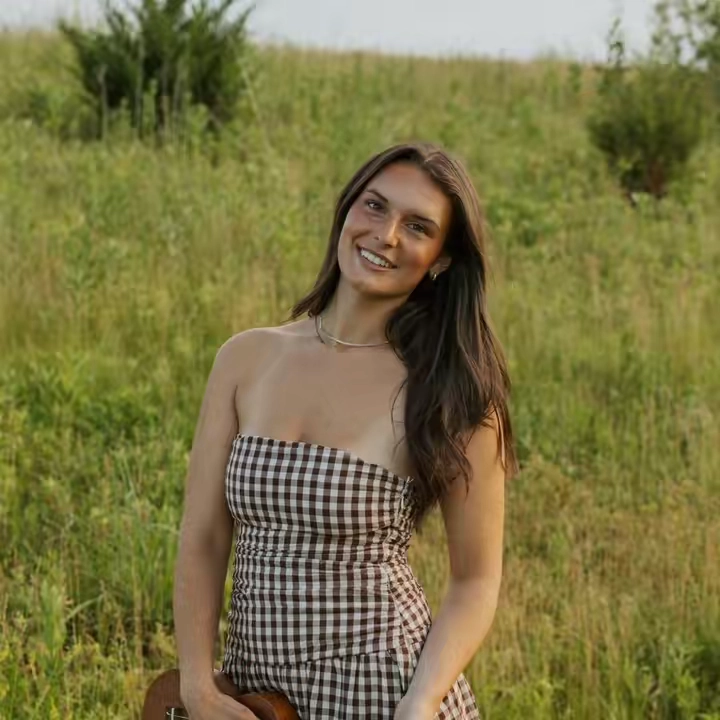 @olivialaux