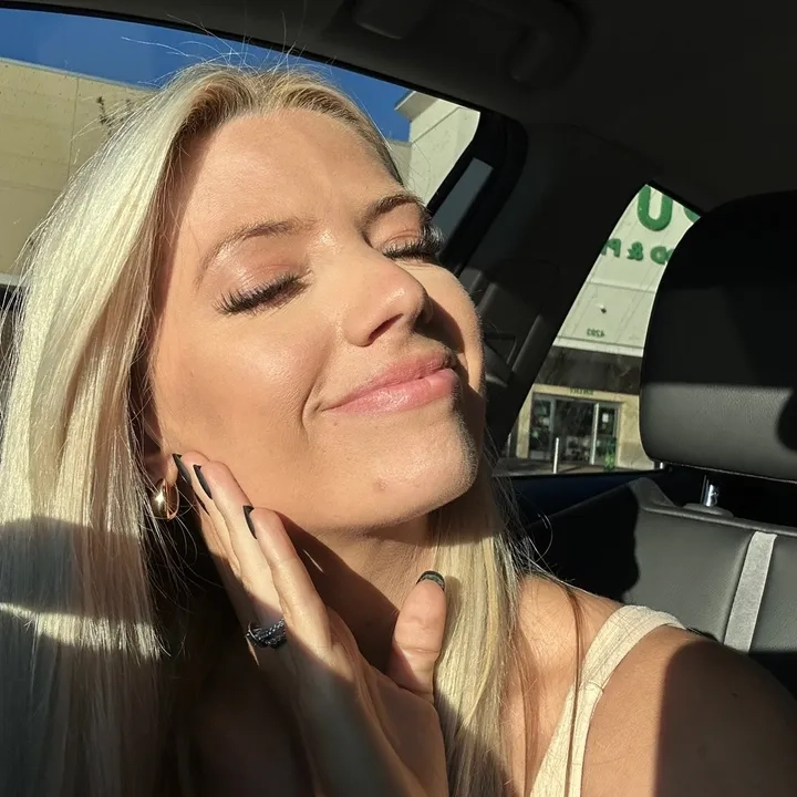 @sam_joness_