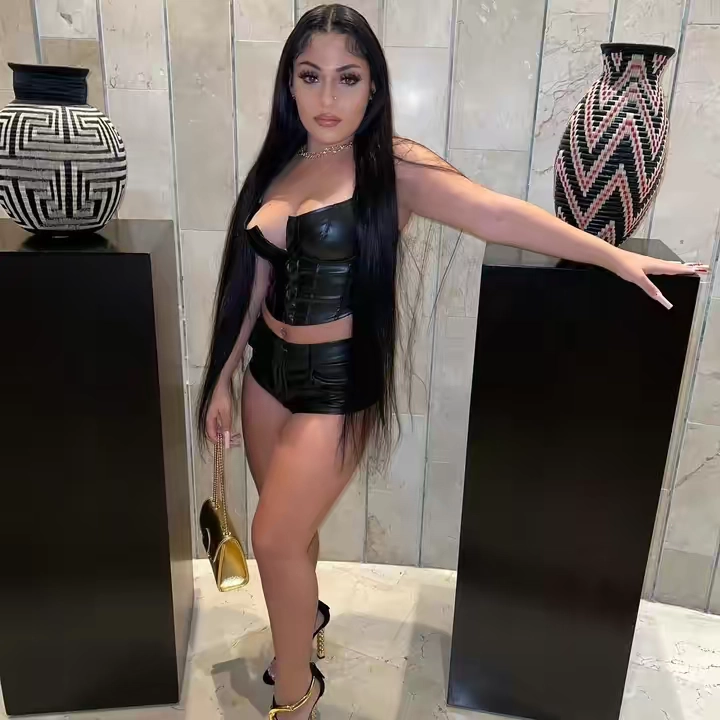 @sheschloee