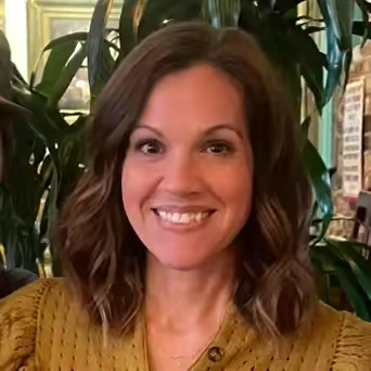 @kellibuckner