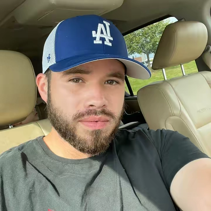 @dealswithvic