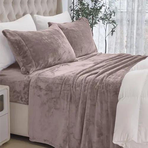 Elegant Comfort 4-Piece Velvet Plush Flannel Sheet Set – Premium Soft Warmth for All-Season Bedroom Comfort