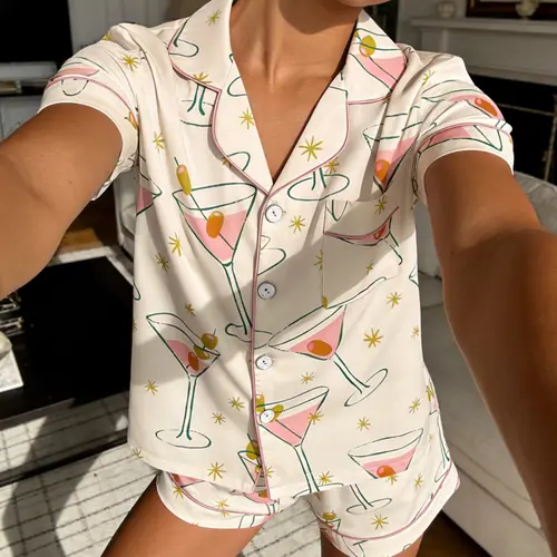Women's Martini Cup Printed Sleepwear Pajama Set, Lounge Pajama Style Short Sleeve Shorts Lapel Open Front Home Wear Loungewear Matching Two-Piece Suit, Cute Chic All Season Fitted Pjs Homewear Lounge Set Pj Sets