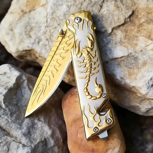 3D Scorpion Etch Manual Folding Pocket Knife - Outdoor Survival Equipment, Hiking Gear for Men, Ideal Camping Gift,sohochic