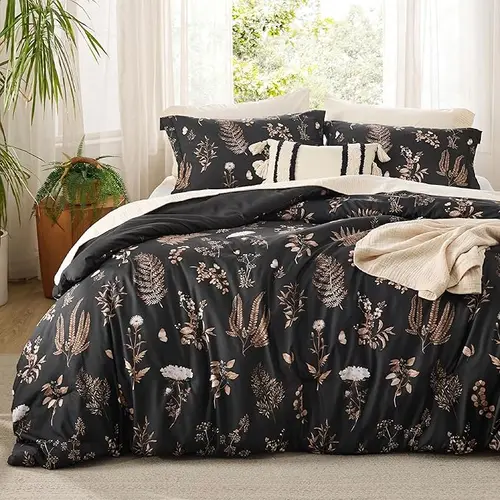 Bedsure 3 Pieces Cute Floral Bedding Reversible Comforter Set -Soft  Bed Set, 1 Soft Botanical Flowers Comforter and 2 Pillow Shams Gifts,sohochic