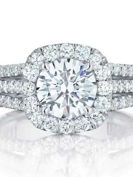 JJ CHIC Full Pavé Ring, Three-Row Design, Elegant Jewelry for Women Statement Piece Sparkling Stones Premium Material