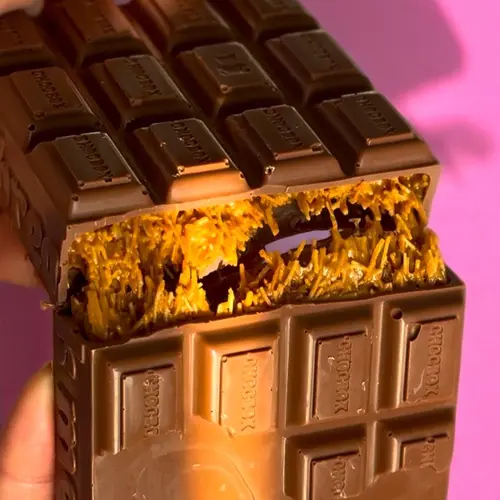 Milk & Dark Chocolate Refill Bar - Biscoff Cookie Butter Knafeh Stuffed Dessert Snack, Ambient Cupboard-Stable, Box Packaging (No Reusable Mold)