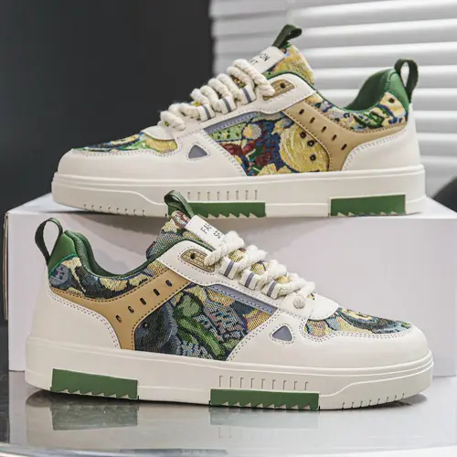 Men's Fashionable Patchwork Print Lace Up Skate Sneakers, Patchwork Design Sneakers, Training Sneakers, Low Top Sneakers, Casual Comfortable Sports Shoes for Daily Wear, Male All-match Round Toe Shoes for Daily Wear, Trendy Fashion Sneaker