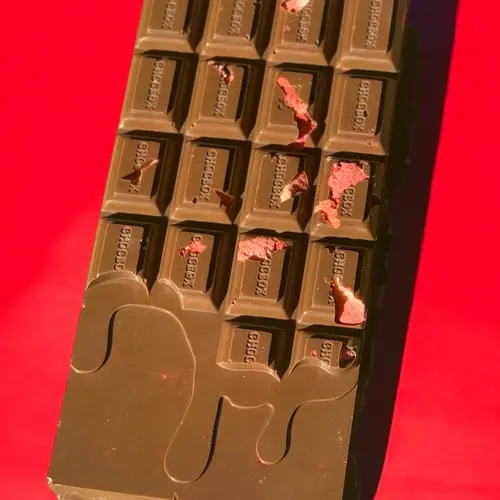 Strawberry Crush - Strawberry Shortcake Stuffed Chocolate Bar Kit With Mold Crispy