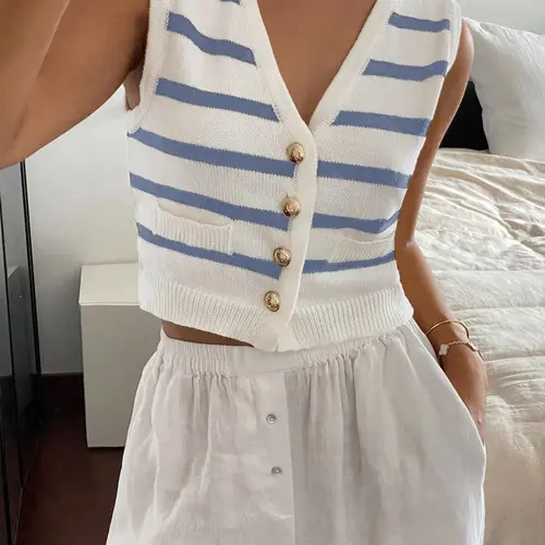 Women's Striped Print Button Front V Neck Crop Sweater Vest, Fitted Vneck Vest, Casual Sleeveless Knit Top for Spring & Fall, Fashion Women's Knitwear for Daily Wear, Piece