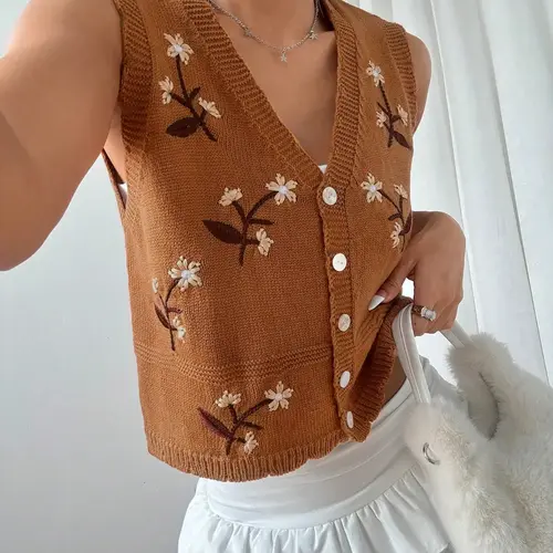 Women's Floral Embroidery Button Front V Neck Sweater Vest, Lady Casual Chic Sleeveless Sweater Vest for Summer, Crochet Clothes, Fashion Women's Knitwear for Daily Wear, Summer Tops, Fitted Vest Top, Womenswear, Chic Elegant Vest, Floral Pattern Vest