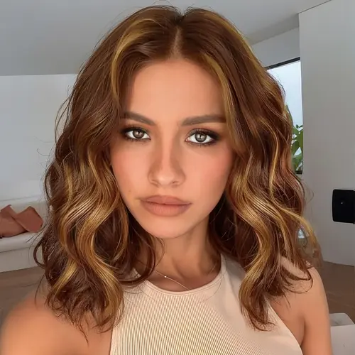 NAYASA 13*4 Lace Front Wigs for Women Brown Highlight Short Wavy Wig for Women14Inch Honey Blonde Curly Wavy Wigs Middle Part Lace Front Natural Hairline Bob Wigs Synthetic Heat Resistant Fiber Wig for Daily Party Use,sohochic