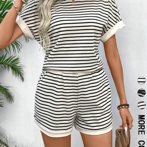 Two-piece Set Women's Striped Print Fitted Batwing Sleeve Tee & Shorts, Casual Round Neck Top & Shorts for Summer, Ladies Clothes for Daily Wear, Striped Sets, two pieces sets, Womenswear, Summer Outfit Set