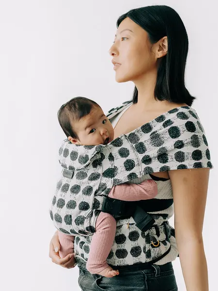 Tushbaby Pearl Newborn Baby Carrier