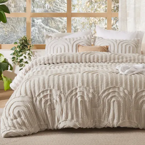 Bedsure 3-Piece Boho Arch Tufted Comforter Set - Beige Embroidered Bed Cover Set, Farmhouse Shabby Chic Decorative Bedding, Soft Fluffy Comfy Home Decor All-Season Bedding,sohochic