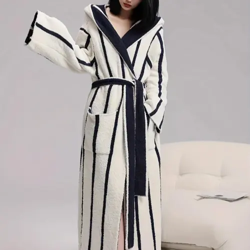 [COZY Soft Plush Feel] Women's Striped Print Long Sleeve Bathrobe, Casual Soft Comfortable Warm Oversized Hooded Robe, Loose Casual Robe, Ladies Sleepwear & Loungewear for Fall & Winter
