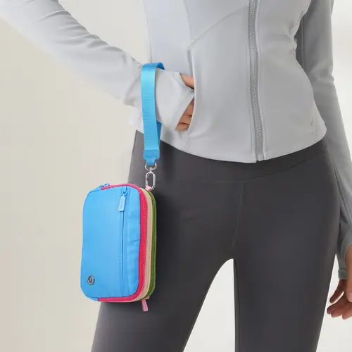 Kadynow CN6051 Women's Lightweight 3-Layer Contrast Color Multifunctional Waterproof Polyester Zippered Waist Pouch - Crossbody Belt Bag, Bum Bag for Back to School rare handbag, Waterproof Belt Bag, Crossbody Belt Bags,sohochic