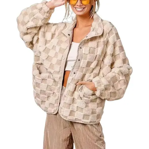 Chouyatou Women's Winter Casual Contrast Plaid Sherpa Button Jacket, Loose Fit Outerwear, Oversized Faux Fur Tops for Street Wear, Long Sleeve