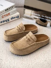 Unisex PU Leather Medium Width Mule Slippers, Comfortable Breathable Rubber Sole, All-Season Wear