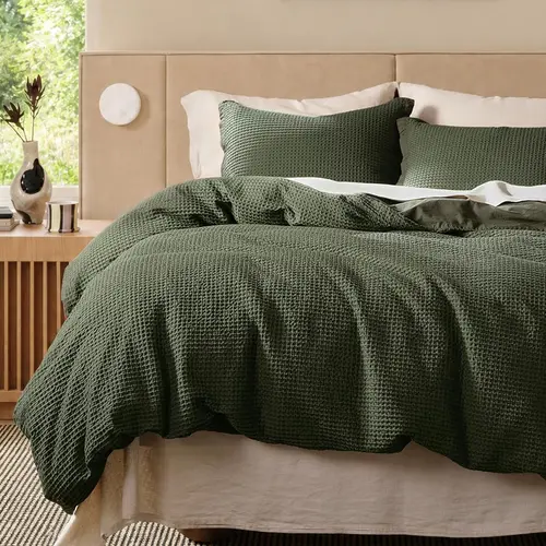 Bedsure 3-Piece Cotton Duvet Cover Set - 100% Waffle Weave, Wrinkle Resistant, Shrinking Resistant, Breathable All-Season Moody Bedding, Subtle Texture, Spare Button Included, Ideal for Bedroom Decor & Cozy Setup,sohochic
