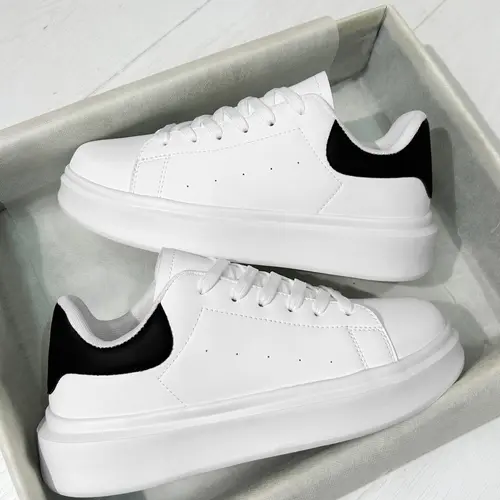 Men's Classic Solid Color Thick Sole Sneakers, Korean Style Casual Skate Shoes, Lightweight Comfortable Durable Fashion Sports Shoes, Plain Color Sneakers, Trendy Sneakers, All Seasons Sneakers