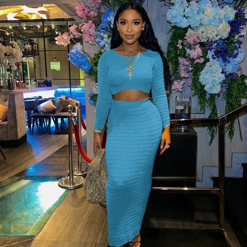 USBoutiqueCHIC Women’s Elegant Ribbed Knit 2-Piece Ensemble – Long Sleeve Semi-High Neck Top & High Waist Maxi Skirt