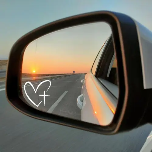 4pcs Heart & Cross Sticker Decals, Vinyl Die-Cut Graphic Decal for Cars, No-Drill Vehicle Exterior Decoration, Universal Car Mirror Decor, Faith Gift, Summer Vibes Exterior Accessories,toolupgrade