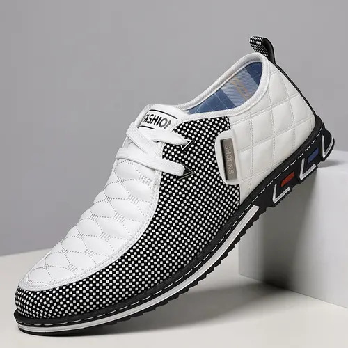 2025 New Black and White Pattern Splicing Men's Shoes Breathable Casual Shoes Soft Sole Comfortable Daily Versatile Men's Leather Shoes