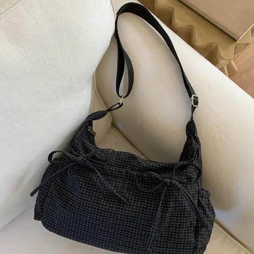 niche  sweet  cool  stylish  simple, versatile one-shoulder messenger bag, shoulder strap messenger bag with adjustable personality, retro plaid one-shoulder underarm bag, Casual Fashion Bag, casual and everyday  suitable for shopping and dating, etc.