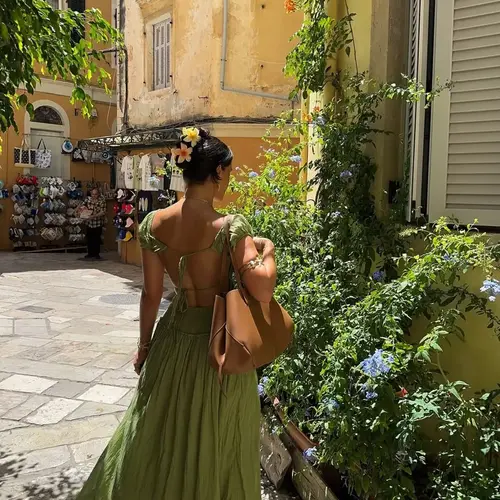 Elegant Vintage Square Neck Midi Dress with Tie Back, Slim-Fitting Cap Sleeve, Casual Solid Plain Design for Vacation Style, Summer, Women, Womenswear, Elegance