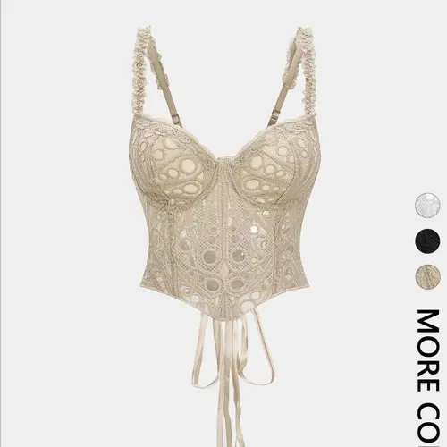 Women's Lace Halter Top, Heart Neckline Adjustable Straps, Sleeveless Tie Back Design, Elegant Feminine Summer Wear, Fashionable Ladies' Clothing, Womenswear Halter Silhouette