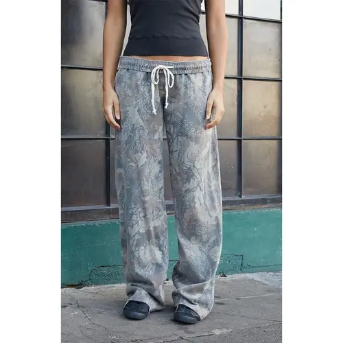 John Galt Women's Camo Anastasia Baggy Sweatpants
