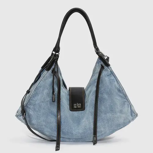 URBAN REVIVO 2026 Oversize Gradient Leather Crossbody Bag for Women - UAWB60100, Textile Shell, Shoulder Strap & Chain Detail, 56cm Medium Thickness, Street Edge, 2-Way Carry, Messenger Style, Relaxed Style Shoulder Strap, Crossbody Bags for Women