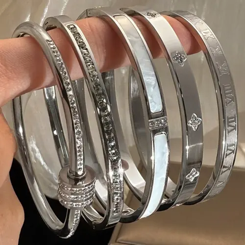 5-Piece Waterproof Titanium Steel Stackable High Quality Bracelet Set with Rhinestone Star Design, Plated Unisex Jewelry
