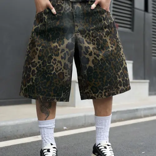 Men's Retro Leopard Print Denim Jean Shorts, Summer Streetwear Loose-Fit Wide-Leg Shorts, Trendy Relaxed Fashion Style Streetwear Bottom, Animal Print Shorts