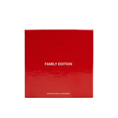We're Not Really Strangers Family Edition - 150 Questions & Wildcards for Family Fun