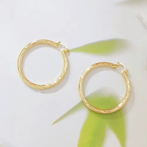 Women's 14 Karat Gold Plated Textured Huggie Hoops - Fashion Earring with Gold Aesthetic Wavy Pattern, Lightweight Faceted Sparkle Statement Earrings, Everyday Jewelry Gift