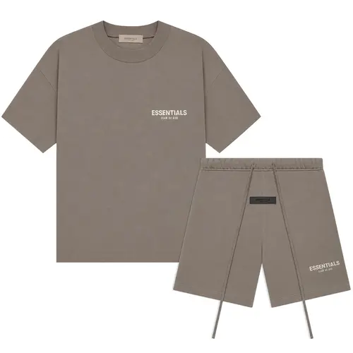 (Tee and shorts) Fear of God Essentials T-shirt & Shorts Set Desert Taupe OVER SIZE Casual Wear Comfortable Fit Simple Design Versatile Everyday Wear Menswear Tops Crewneck ShortSleeve