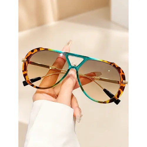 SHINETHRU Women's Vintage Stylish Shades - Trendy Frames Sunglasses, Eye Fashion Accessory for Everyday Outdoor Use, Ideal Gifts for Women