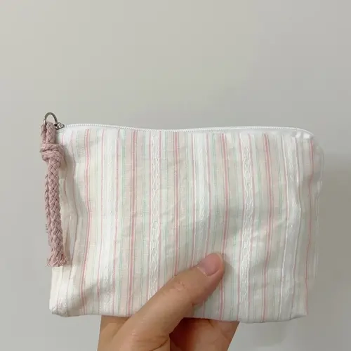 Girls' Style Makeup Bag, Minimalist Polka Dot & Striped Storage Bag, Small Essential Travel Cute Organizer, Travel Makeup Pouch, Travel Makeup Bags Organizers, Portable Cosmetic Pouch, Travel Beauty Bag, All Seasons Cosmetic Bags