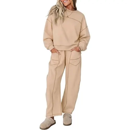 Fisoew Womens 2 Piece Contrast Seams Tracksuit Set Long Sleeve Crew Neck Cropped Sweatshirt & Relaxed Wide Leg Pocket Sweatpants Casual Loungewear SohoChic Sets, Women 2 Piece Sets