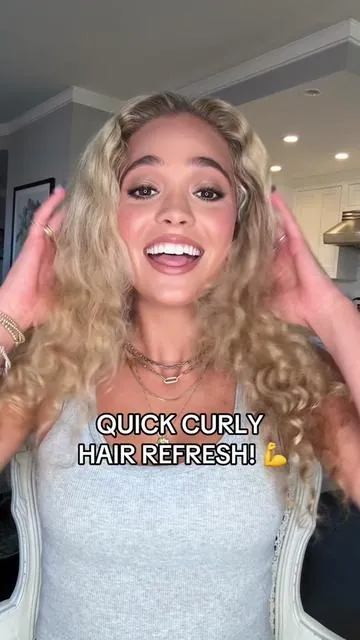 Need a quick fix after waking up? ☀️ Try our Shook Mix + Fix Bundling Spray to hydrate + define unruly curls!  Plus, it's clinically proven to reduce frizz by 78% in just one use! ✨ #colorwow #curlyhair #curlyhairrefresh #frizzfreecurls #drycurls #definedcurls #curlyhairtips 