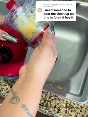 Replying to @appleuser2433564 cleaning the grater is EASY PEASY !! #fyp #fy #cheesegrater #cheesetok 