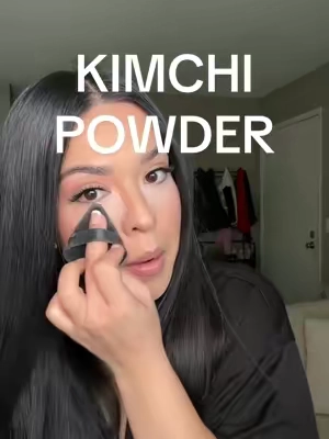 Mad at myself for not getting the huge one 😅 #kimchibeauty #settingpowder 