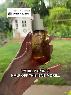 Replying to @? ITS HALF OFF RN!!$ RUN #vanillaskin #vanilla #perfume #smellgood #bodymist #phlur 