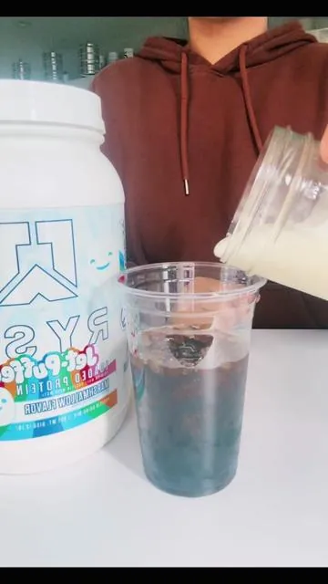 A very highly requested video on how I make my morning protein coffee I’ve been drinking this sugar-free toasted marshmallow protein cold brew almost every single day and I’m not sick of it yet! Such a great way to get in protein while also getting in your morning coffee. #MarshmallowProteinCoffee #ProteinCoffee #ProteinLatte #RyseJetPuffMarshmallow ##proffee##skinnysyrup##coldbrew##proteincoldbrew##toastedmarshmallowskinnysyrup##euhomyicemaker##nuggeticemaker ##homemadecoldbrew #recipeideas #tiktokcreatorinsights #springintowellness #tiktokshopmothersday 