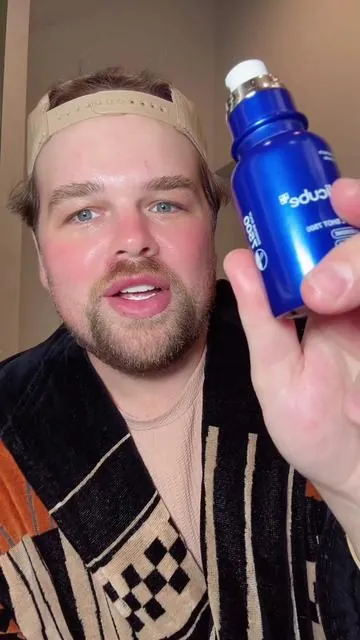 Its a MUST HAVE! MY FAVORITE 💙🔥 Also, TAG Bethenny! SHE NEEDS TO REVIEW THIS! 🤯 #microneedling #microneedlingtreatment #tiktokshop #momsoftiktok #microneedlingserum #medicube #skincare #skincareroutine #tiktokshop @Bethenny Frankel I challenge you girl! 😉