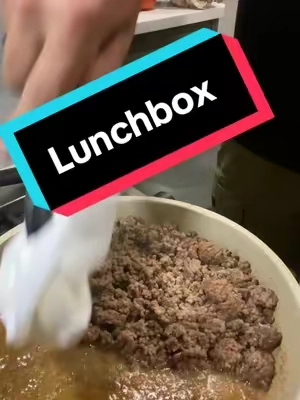 Electric lunch box makes the carnivore way of eating easier to stick to. #tiktokmademebuyit #tiktokmarketplace #tiktokshop #electriclunchbox #KitchenHacks #CapCut 