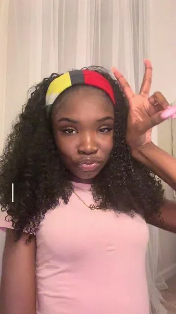 Giving very much natural 💐 #luvmehair #clipinhairextensions #viral #trending #bettergoviral #foryou 