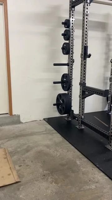 Follow along as I install a mirror in the garage gym. #pov #povstories #tiktokshop #ttshop #laser #laserlevel #garage #garagegym 